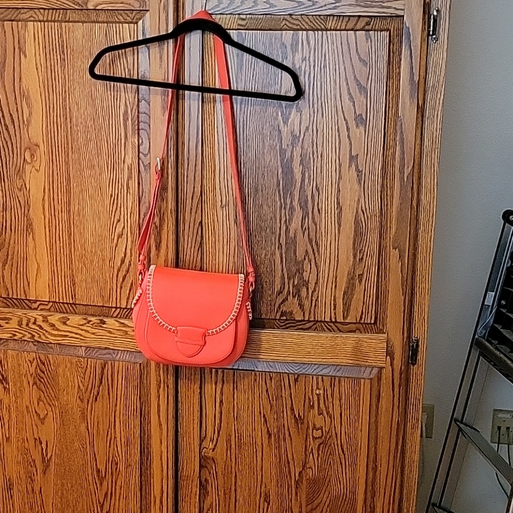 Cross body bag.